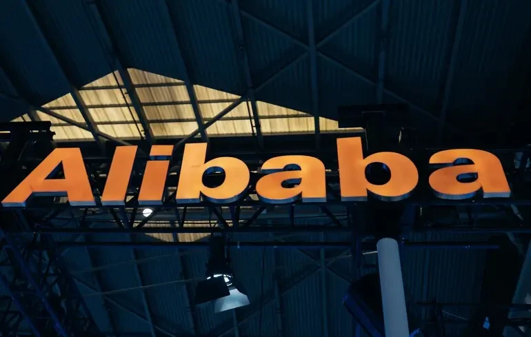 Китай готує гігантські системи для штучного інтелекту: Alibaba об’єднає до 500 тисяч чипів